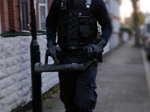 Supporting image for story: Government expands Rwanda deportation plan to include failed asylum seekers