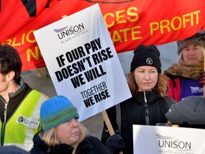 Supporting image for story: Striking flood workers using food banks, says union leader on Shrewsbury picket line