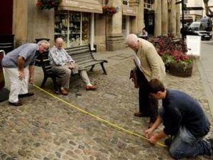 Supporting image for story: Ludlow measuring up to ice cream seller rivalry