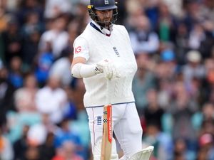 Supporting image for story: Chris Woakes could reject surgery on shoulder in bid to be fit for Ashes