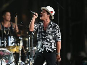 Supporting image for story: Boston Dynamics’ SpotMini robot dancing to Uptown Funk will amuse or terrify you