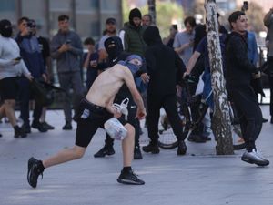 Supporting image for story: Britons feel disconnected from society and lack faith in others – poll