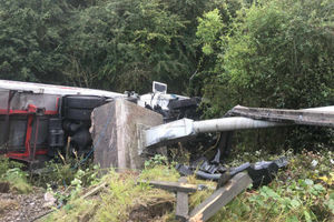 Picture of the crash from @WillenhallFire