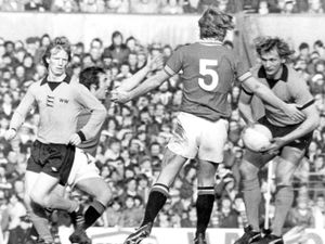 Supporting image for story: Wolves great Willie Carr's Manchester United memories