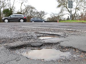Supporting image for story: Number of potholes up by a fifth