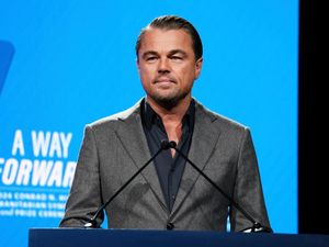 Supporting image for story: Leonardo DiCaprio backs Kamala Harris for president