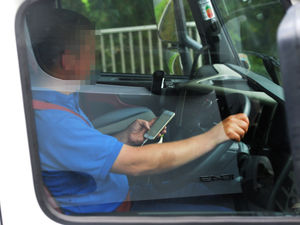 Supporting image for story: How M6 spy lorry is catching drivers using mobile phones