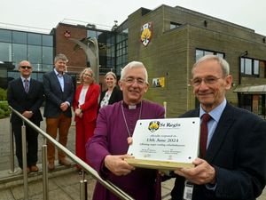 Supporting image for story: School celebrates unveiling new £3 million commemorative roof
