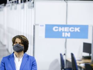 Supporting image for story: UK should offer Republic Covid vaccines when it has surplus – Arlene Foster