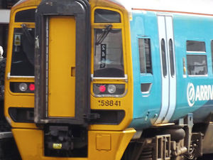 Supporting image for story: Overhead line damage hits Midlands train services