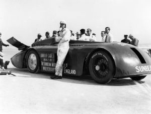 Major Henry Segrave with Sunbeam 1000hp at Daytona Beach in Florida
