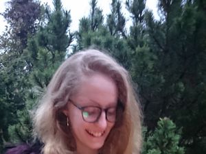 Supporting image for story: Students make Happy Heads audio diaries