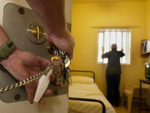 Supporting image for story: Jailed: Driver with no licence or insurance but three bags of cannabis