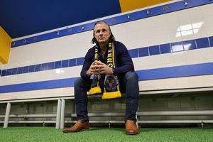 Supporting image for story: Gareth Ainsworth Shrewsbury press conference - as it happened