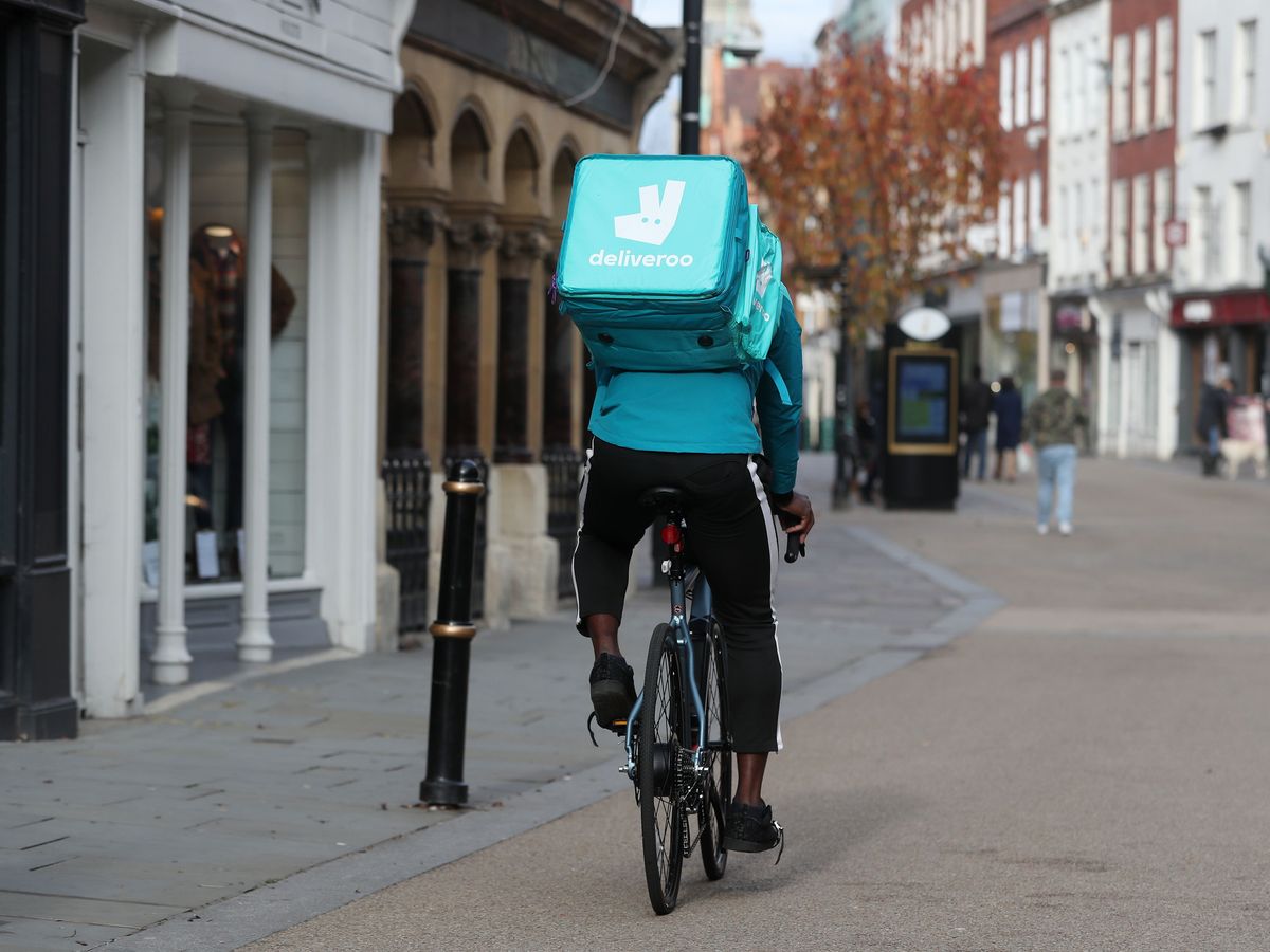 Deliveroo agrees £2.9bn takeover by US rival DoorDash