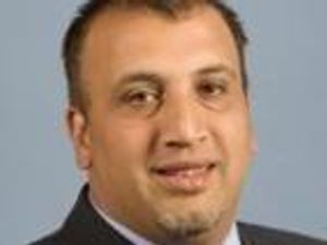 Supporting image for story: Muslims should quit political parties, says ex-Wolverhampton councillor as he points to 'future'