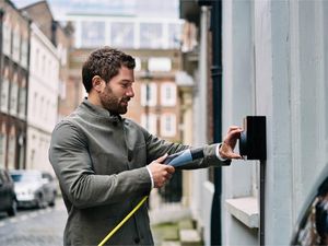 Supporting image for story: Government introduces EV charge point regulation to manage increased demand