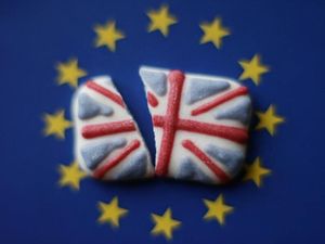 Supporting image for story: Ministers ‘will quit if told to vote against plan to give MPs more Brexit power’