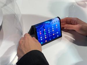 Supporting image for story: Foldable smartphone and table tennis robot draw crowds as CES opens