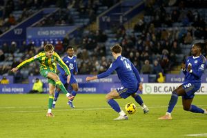 EDITORIAL USE ONLY. No use with unauthorized audio, video, data, fixture lists, club/league logos or 'live' services. Online in-match use limited to 120 images, no video emulation. No use in betting, games or single club/league/player publications