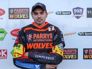 Supporting image for story: Wolverhampton announce exciting Tom Bacon signing 