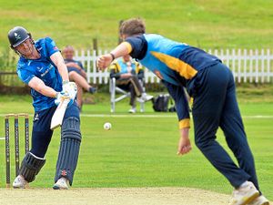 Supporting image for story: First-class display from visiting Yorkshire stars in Shropshire showcase