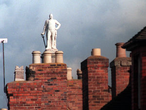 Supporting image for story: 'It's a significant part of our heritage' - Shrewsbury conservation groups welcome £150,000 Lord Hill statue repairs
