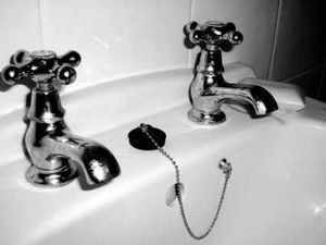 Supporting image for story: Burntwood residents left without water after burst