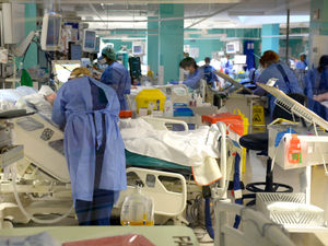 Supporting image for story: Inside ITU: The NHS heroes fighting coronavirus as second wave strikes Shropshire