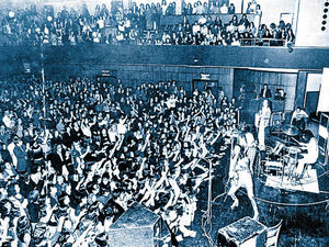 Supporting image for story: Share your memories of Wolverhampton Civic Hall