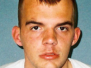 Supporting image for story: Five years for Telford car arsonist