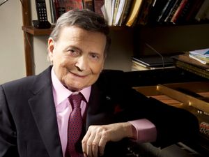 Supporting image for story: Byron Janis, renowned American classical pianist, dies at 95