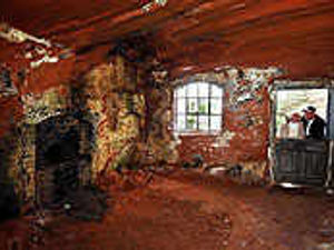 Supporting image for story: Cave cottage is sold for £100k