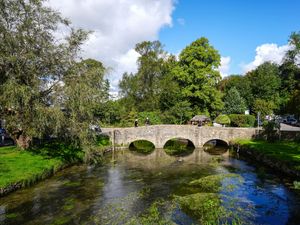Supporting image for story: UK set for a warmer weekend as highs of 21C forecast in the south of England
