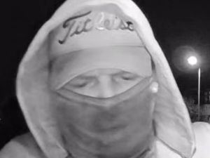 Supporting image for story: Police appeal after car broken into and items stolen in early hours in Wolverhampton