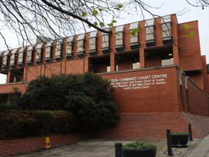 Supporting image for story: ‘Anglo Jihadi’ accused of terror plan ‘not just online fantasist’, trial told