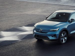 Supporting image for story: Volvo’s C40 Recharge extends firm’s electric ambitions