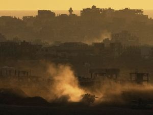 Supporting image for story: Israel approves plans to intensify Gaza operations, official says