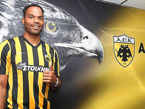 Supporting image for story: AEK Athens end Joleon Lescott's Aston Villa nightmare