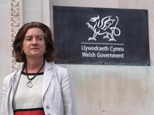 Supporting image for story: Public sector workers in Wales set for above-inflation pay rises