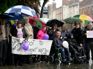 Supporting image for story: Rain fails to stop Wolverhampton hospital campaigners