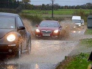 Supporting image for story: Few days respite for roads and rivers before next downpour hits region - Met Office