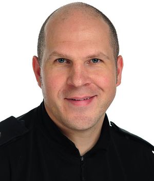 Chief Inspector Giles Parsons 