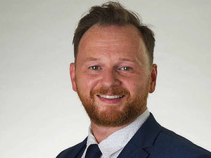 Supporting image for story: TV antiques expert to present lecture in Stourbridge