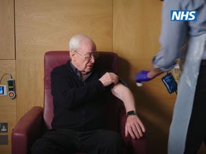 Supporting image for story: Celebrities who have received the Covid vaccine