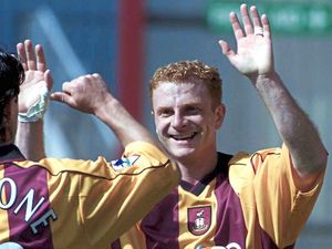 Supporting image for story: Darren Moore brings former Bradford team-mate Wayne Jacobs in to help West Brom