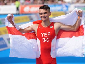 Supporting image for story: My greatest achievement ever – Alex Yee wins gold medal at Commonwealth Games