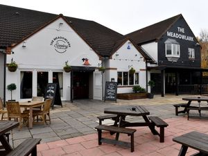Supporting image for story: 'I'm just like a proud mum!' Pub with family feeling and sizzling steaks in heart of Dudley community