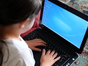 Supporting image for story: NSPCC tells PM to get on with social media laws as grooming crimes pass 10,000