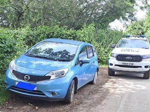 Supporting image for story: Police stumble on abandoned car near Oswestry - then seize it after curious officer makes unusual discovery